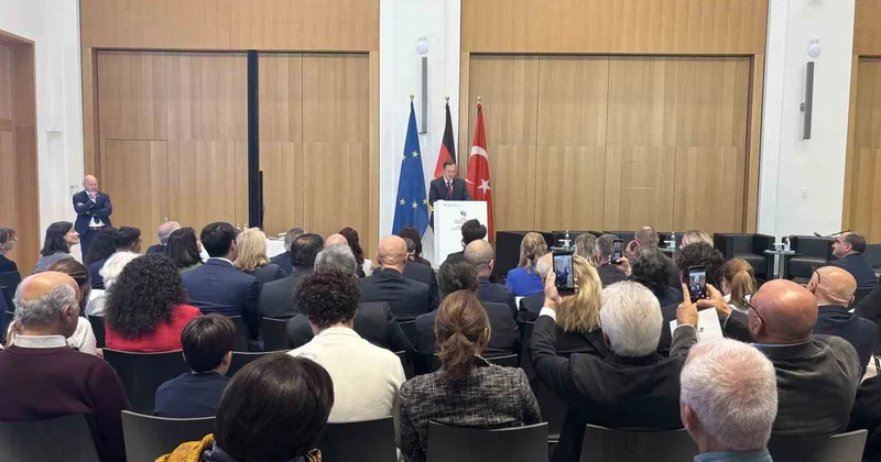 Merz: Türkler, olağanüstü çalışkanlıklarıyla bugün içinde bulunduğumuz refahın altyapısını oluşturdular