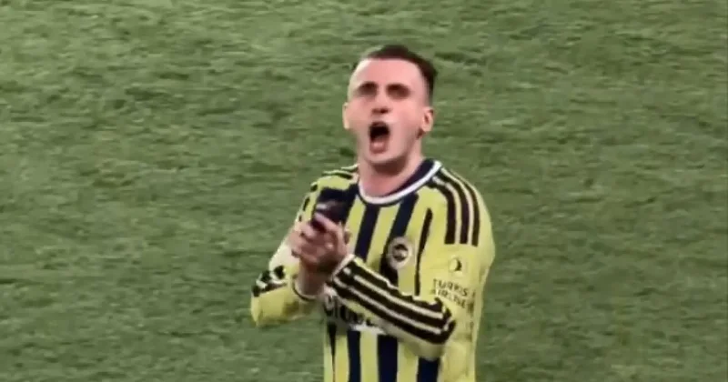 Önce ıslık sonra alkış... Kerem Aktürkoğlu ndan Fenerbahçe taraftarına olay hareket