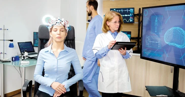 Mevsim geçişlerine dikkat... Migreni ele veren 7 belirti