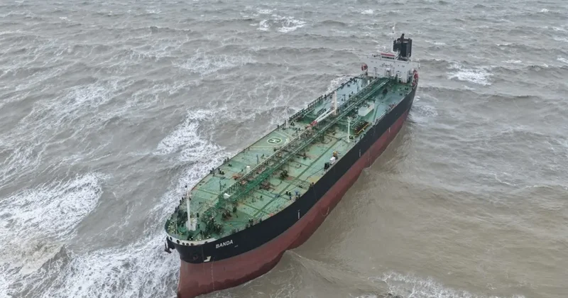 Bakanlık açıkladı: Sarıyer de sürüklenen tanker kurtarıldı