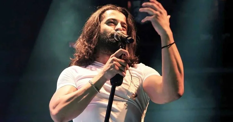 İstanbul u terk eden Koray Avcı pazar tezgahı açtı