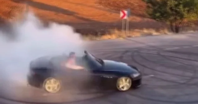 Drift attı tozu dumana kattı: O anları sosyal medyadan paylaşan sürücüye 48 bin 559 TL ceza kesildi Kahramanmaraş Haberleri