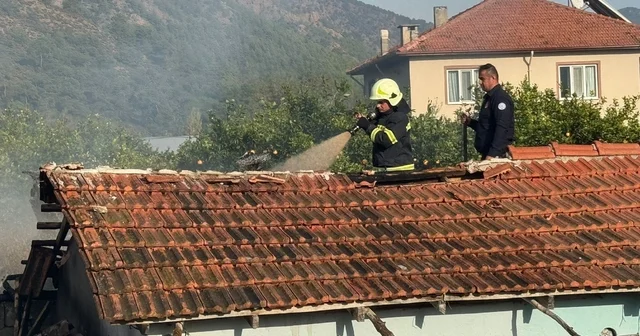 Ortaca da ev ve ahır yangını Muğla Haberleri