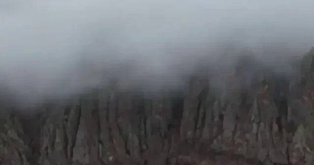 Erzincan’da Munzur Dağları sisle büyüledi: Ortaya çıkan manzara görsel şölen sundu VİDEO İZLE