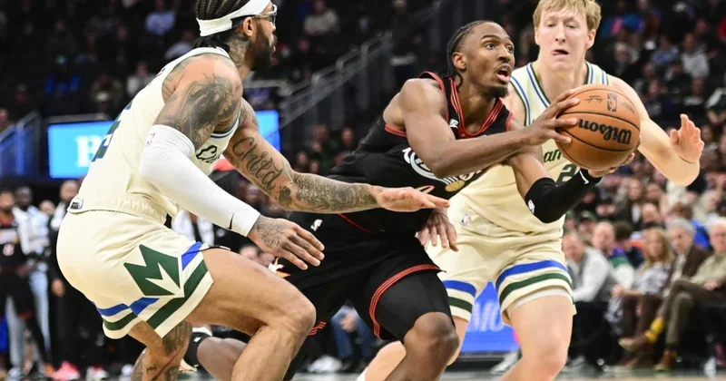 Maxey 54 sayı attı! 76ers, Bucks ı devirdi Sözcü Gazetesi
