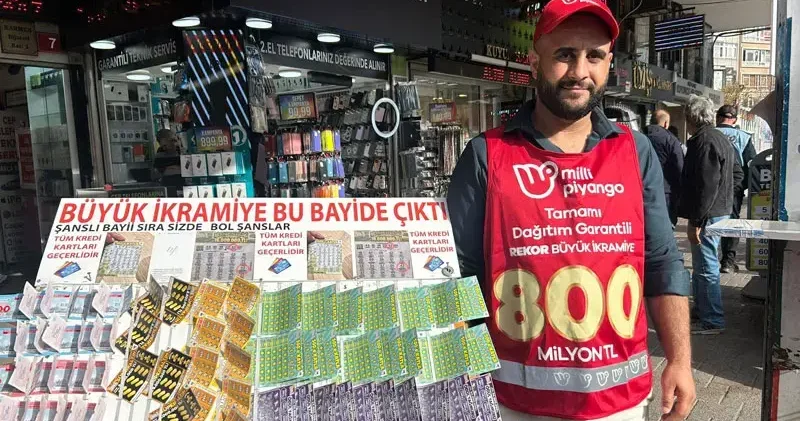 Kadıköy’deki gezici bayiden oynanan Kazı Kazan kartına 40 milyon TL’lik ikramiye çıktı