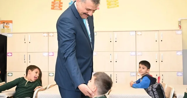 Vali Çiftçi öğrenci ve öğretmenlerle buluştu Erzurum Haberleri