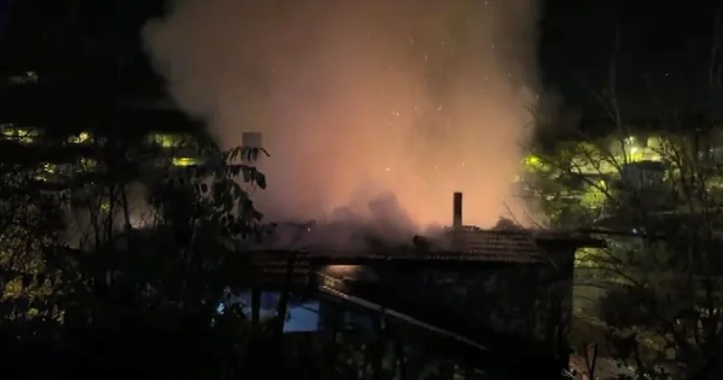 Karabük te 3 katlı tarihi konakta yangın