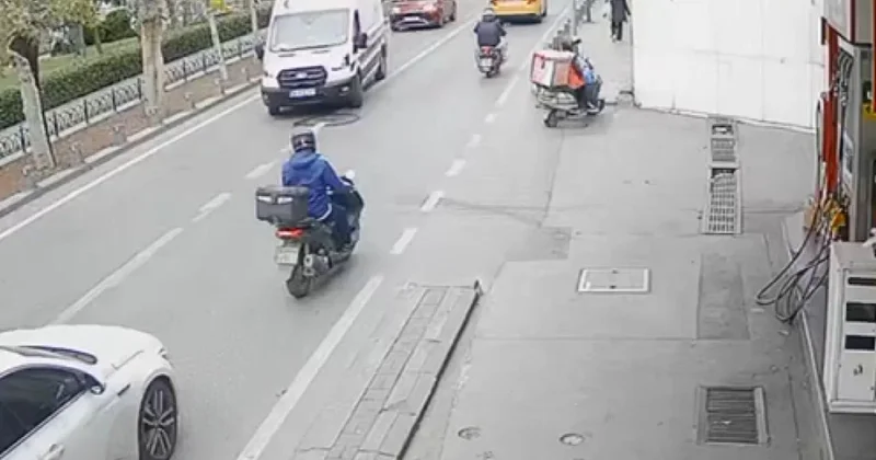 Üsküdar da ambulansa yol veren motosikletliye otomobil çarptı