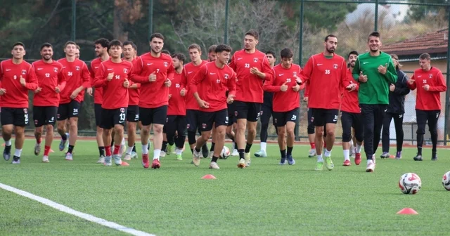 Denizli İdman Yurdu nda maça çıkabilecek oyuncu sayısı 13 e düştü Denizli Haberleri