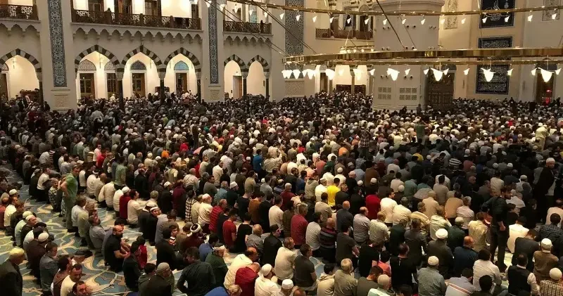 Cuma namazı saatleri açıklandı 21 Kasım 2025 : İstanbul, Ankara, İzmir ve 81 ilde cuma ezanı saat kaçta okunacak? İşte Diyanet il il cuma namaz vakitleri Son Dakika Haberleri