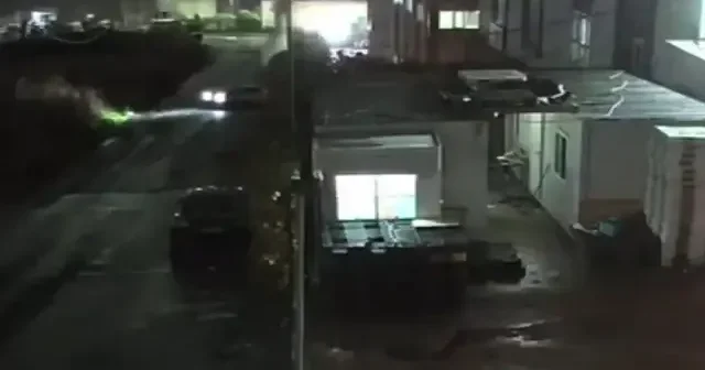 Arnavutköy’de plastik fabrikasına kurşun yağmuru: 20 bin lira için tetikçi tuttu VİDEO İZLE