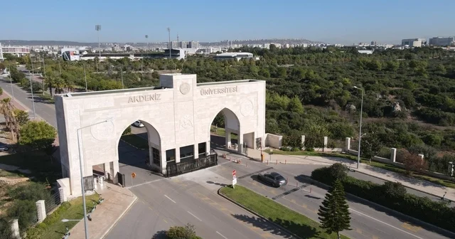 Akdeniz Üniversitesi THE Disiplinler Arası Bilim Sıralaması nda ilk 300 de Antalya Haberleri