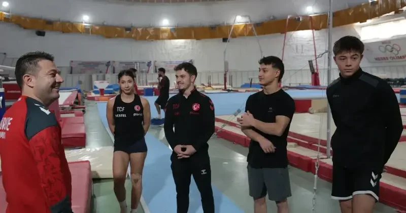 FIG Asbaşkanı ve Federasyon Başkanı Çelen den milli sporculara ziyaret Spor Haberleri