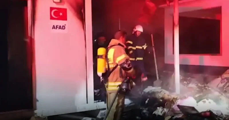 Konteynerde kahreden yangın! Yaşlı kadın öldü Son dakika haberleri