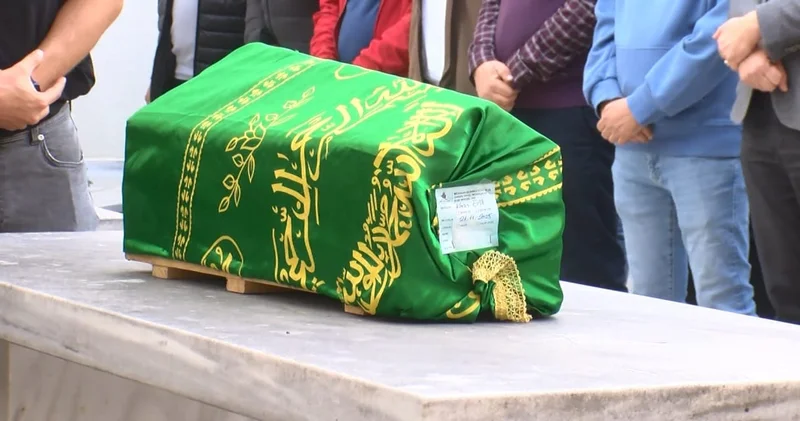 Alkollü sürücünün hayattan kopardığı Kaan bebek toprağa verildi