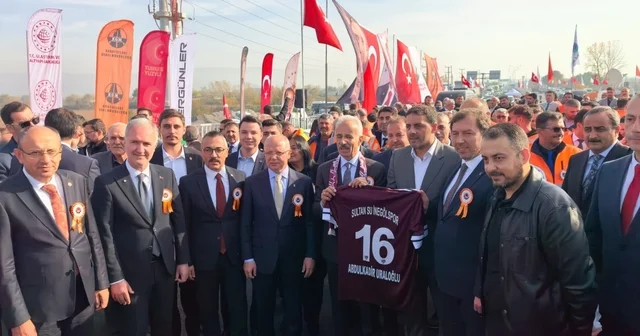 Bakan Uraloğlu: Öümüzdeki yıl Bursa mıza yüksek hızlı trenle seyahat edeceğiz İnegöl Ağaç İşleri Kavşağı nda yapımı tamamlanan yeni köprülü kavşak hizmete açıldı Bursa Haberleri