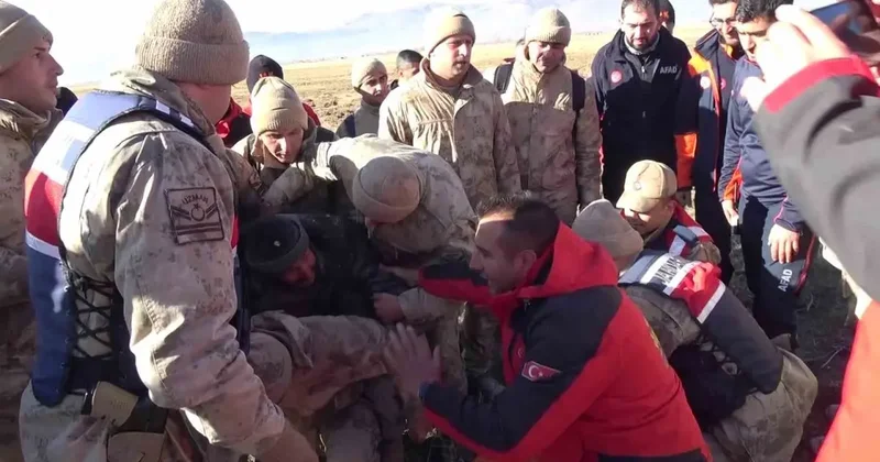 Çoban kendisini koyunların arasında sıcaklığını muhafaza ederek hayatta kalmış