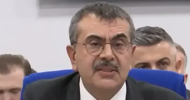 Bakan Tekin MEB in protokol imzaladığı tarikat ve cemaatleri açıkladı: Göstere göstere yalan söylüyorsunuz VİDEO İZLE