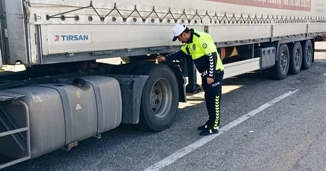 Kırşehir de zorunlu kış lastiği denetimi yapıldı Kırşehir Haberleri