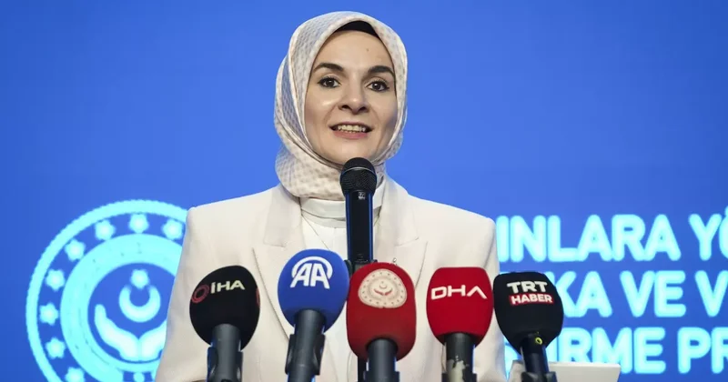 Bakan Göktaş: Kadınlar yapay zeka alanlarına dahil oldukça teknoloji, insana dokunacak