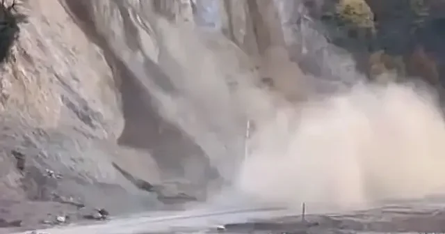 Düzce de toprak kayması cep telefonuyla görüntülendi VİDEO İZLE