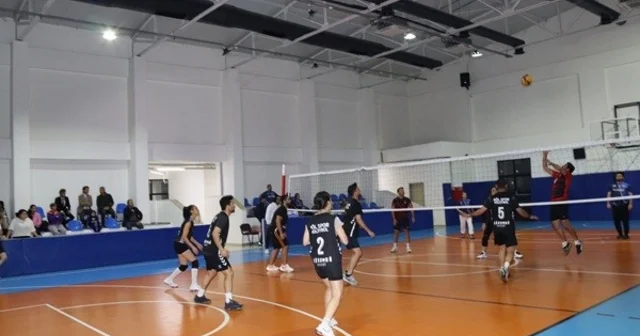 Köyceğiz de öğretmenler arası voleybol turnuvası düzenlendi Muğla Haberleri