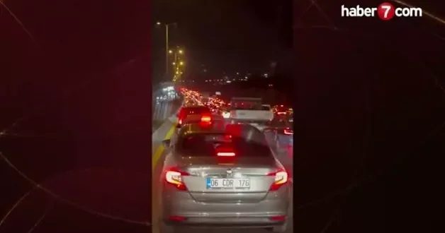 Başkent trafiğinde İstanbul a rahmet okutan görüntü! Kendine gel Ankara
