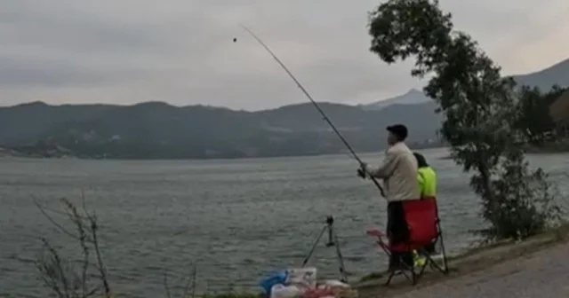 Derbent Barajı nda 300 amatör balıkçı gökkuşağı alabalığı için yarıştı Samsun Haberleri