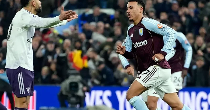 Fenerbahçe nin rakibi Aston Villa, MANU yu yendi, 35 yıl sonra bir ilk yaşandı