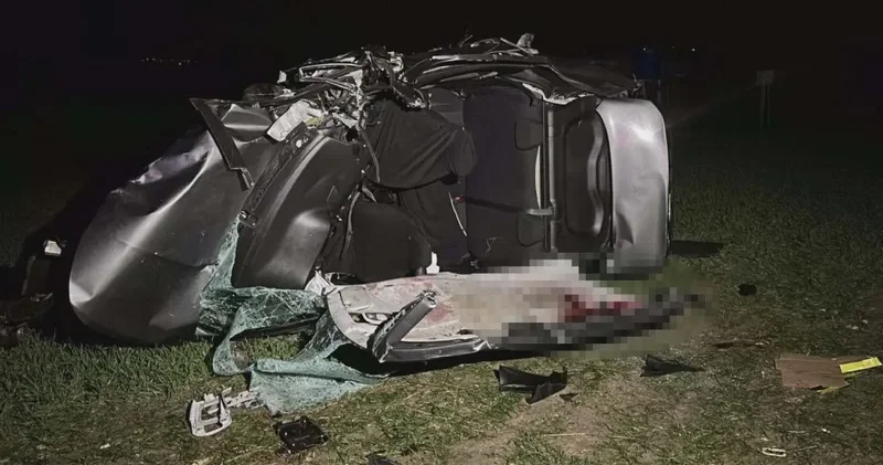 Gece yarısı katliam gibi kaza: 5 ölü!