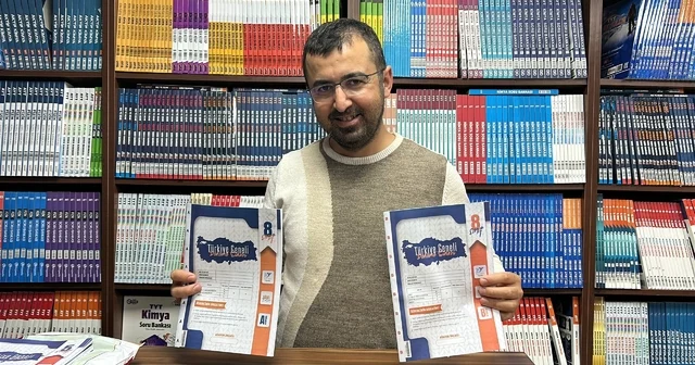 Hatay da depremzede öğrencilere 8 bin ücretsiz deneme kitapçığı dağıtıldı Hatay Haberleri