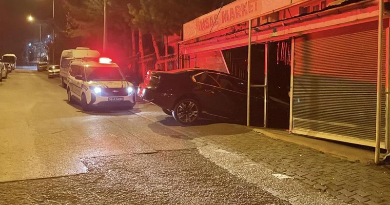 Sivas ta bir sürücü pedalları karıştırınca markete daldı