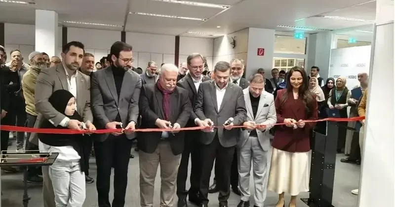 Ebru sergisi Almanya Köln’de sanatseverlerle buluştu Aktüel Haberleri