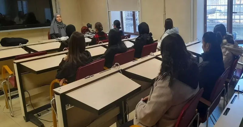 Bayburt’ta lise öğrencilerine yönelik söyleşi programı düzenlendi