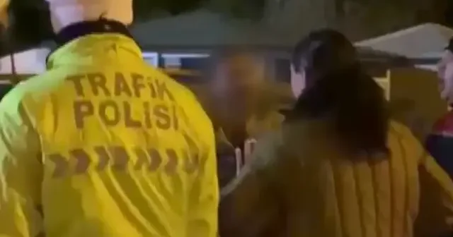 Ehliyetinin süresi dolduğu için ceza yiyen gurbetçi sürücüden kron savunması: Gücünüz anca bana yeter VİDEO İZLE
