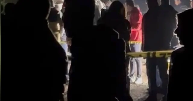 Osmaniye de mezarlıkta park halindeki araçta iki genç ölü bulundu Osmaniye Haberleri