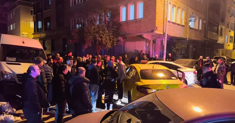 Sultangazi deki trafik kazası: 2 yaralı