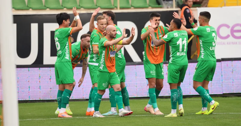 Alanyaspor: 2 Fatih Karagümrük: 0 MAÇ SONUCU VavaCars Fatih Karagümrük Haberleri