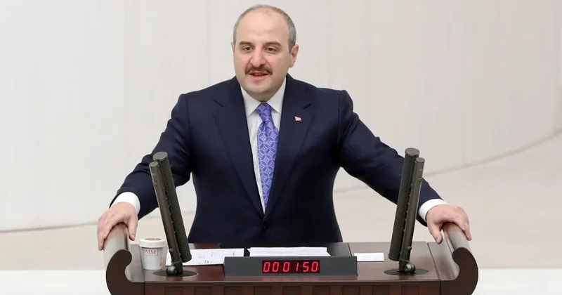 Mustafa Varank tan Özgür Özel e yerli ve milli savunma sanayi eleştirisi: Füzelerimizle balıkları değil düşmanlarımızı korkutuyoruz