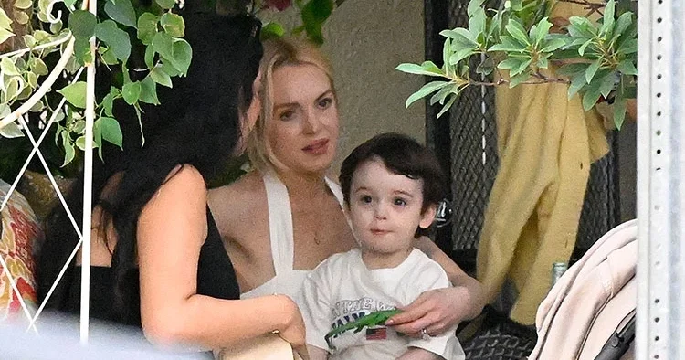 Ona ‘parti kızı’ derlerdi… Hayatının aşkını buldu, anne olup uslandı… ‘İyi ki gençliğimi hızlı yaşamışım’