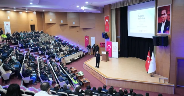 Bingöl de gençlere ve ailelere yönelik farkındalık konferansları düzenlendi Bingöl Haberleri