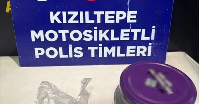 Mardin de durdurulan araçta uyuşturucu ele geçirildi Mardin Haberleri