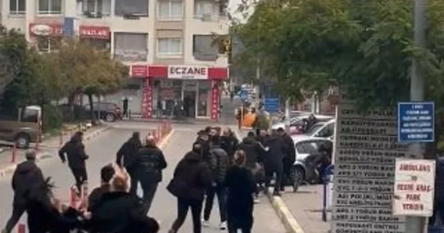 Aydın Devlet Hastanesi nin özel güvenlikçiler şaşırttı Gözlerinin önündeki olaya seyirci kalan özel güvenlikçiler, polise yardım etmek yerine gazeteciyi hedef aldılar Aydın Haberleri