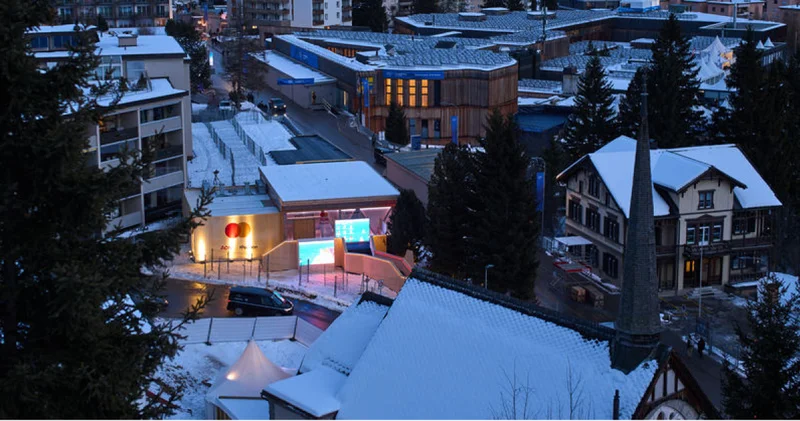 Davos ta yangın ihbarı Dış Haberler