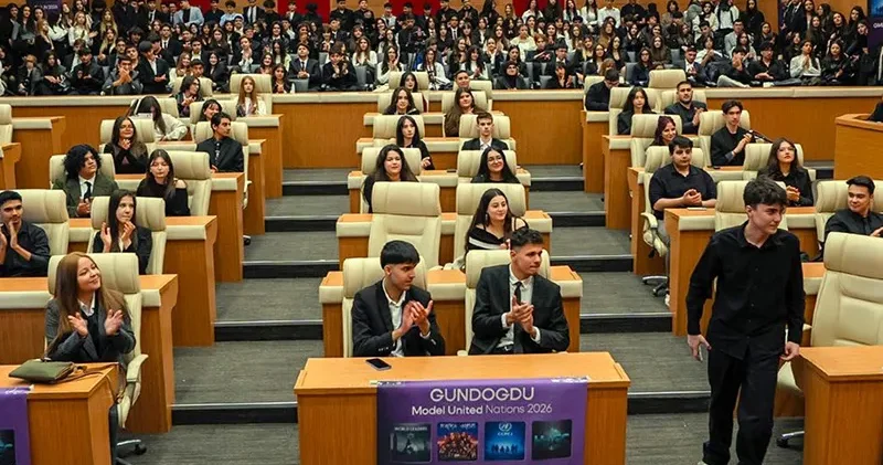 Çocuklar, Birleşmiş Milletler’i yönetirse: “G MUN 2026” Adana’da düzenlendi
