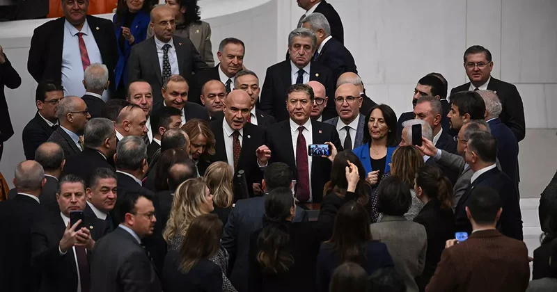 AK Partili vekilin yaptığı MHP li Adan ı çıldırttı: Bu kağıdı gönderen ahlaksızdır