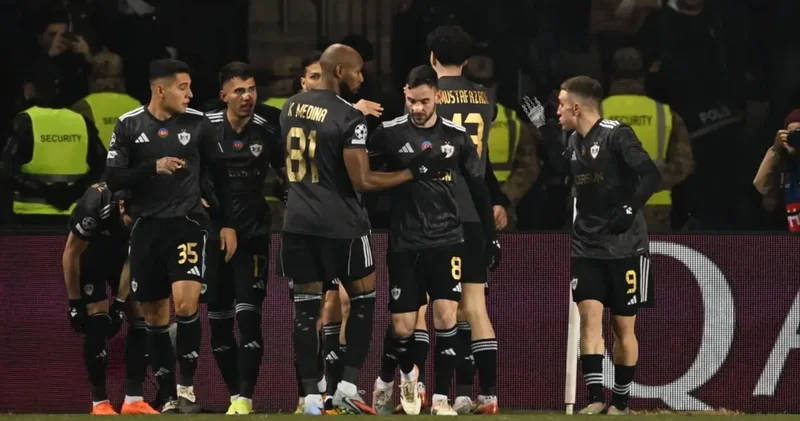 Can Uzun un golü galibiyete yetmedi: Karabağ, geriden gelerek Frankfurt u 3 ledi