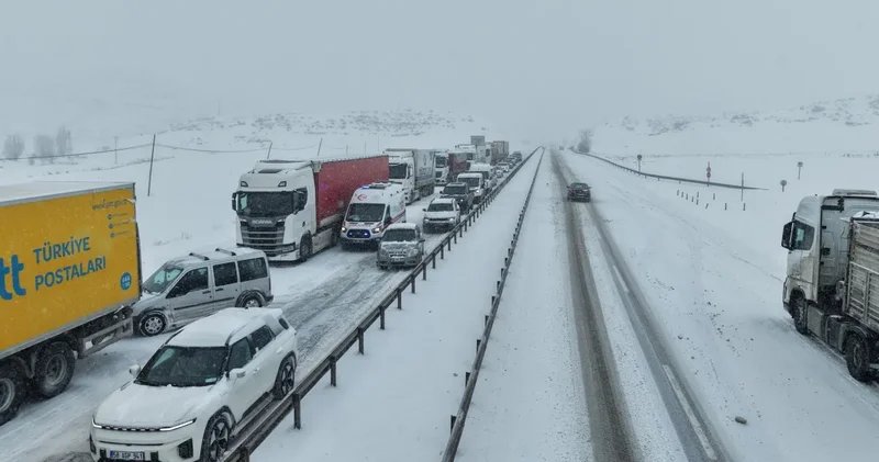 Sivas ta yollar kapandı