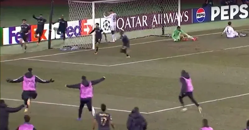 Devler Ligi nde gecenin geri dönüşü! Tarih yazmanın eşiğindeler... Sözcü Gazetesi